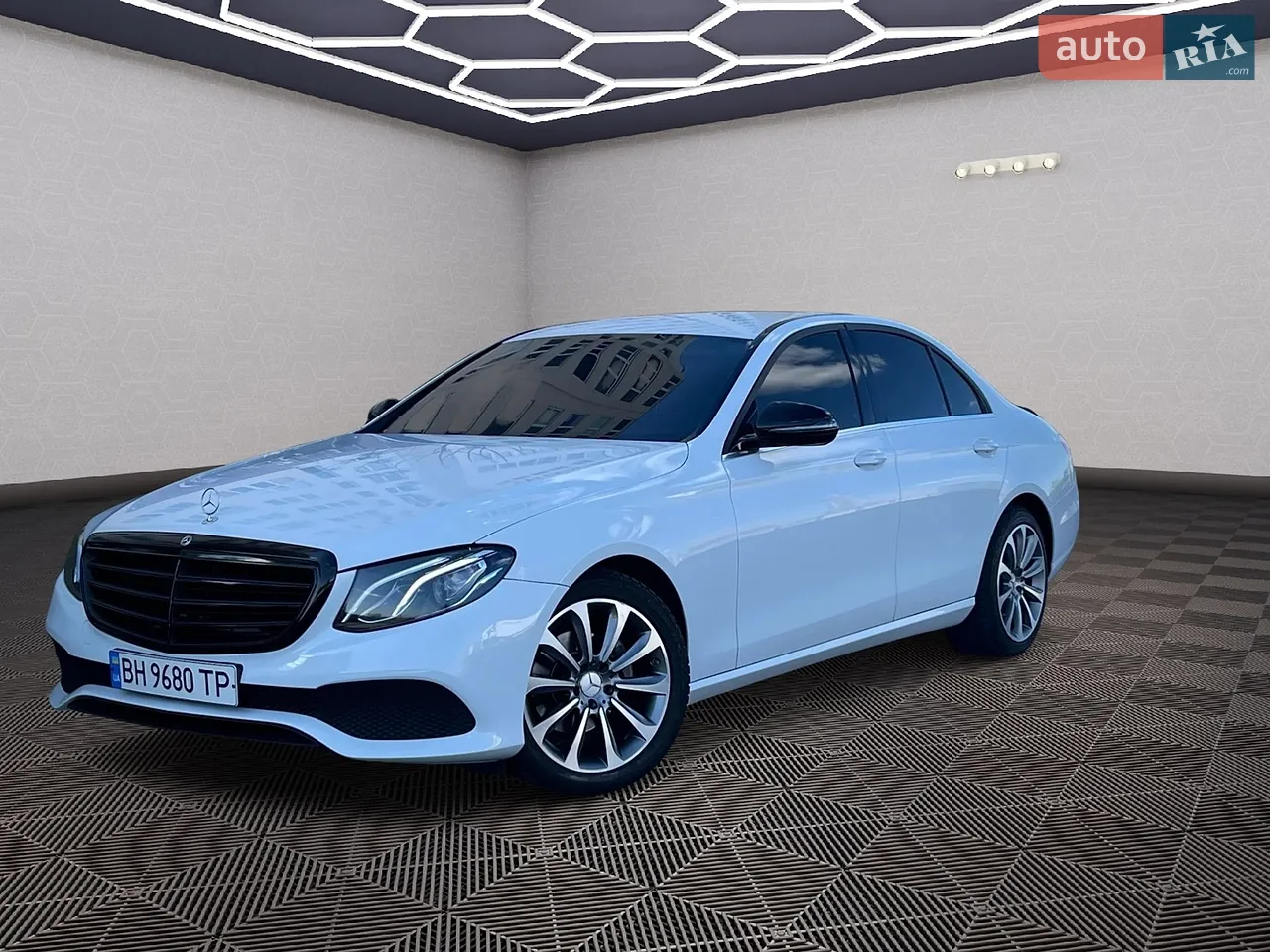 2016 Mercedes-Benz E-klasse - мініатюра 39