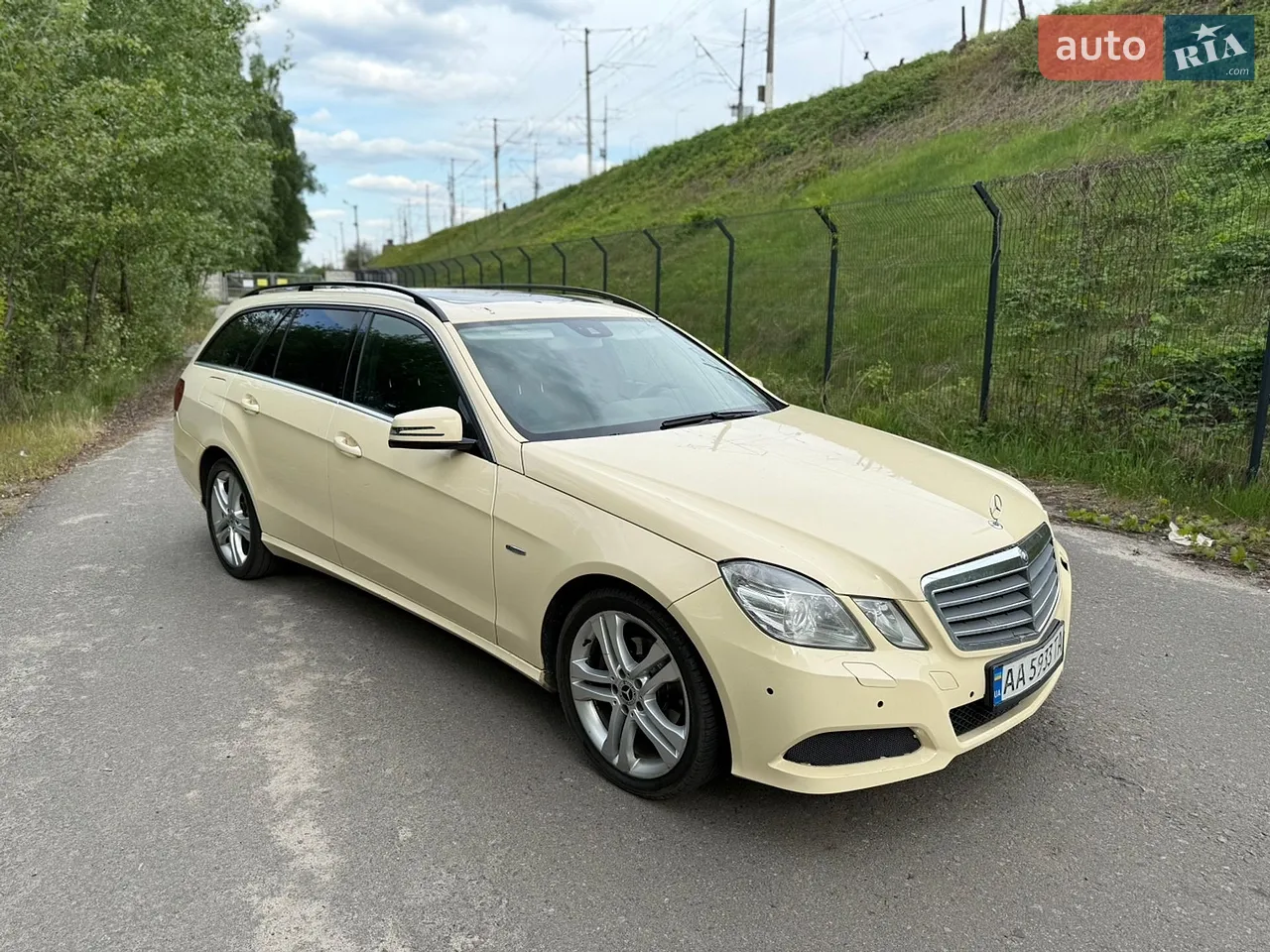 2012 Mercedes-Benz E-klasse - мініатюра 40