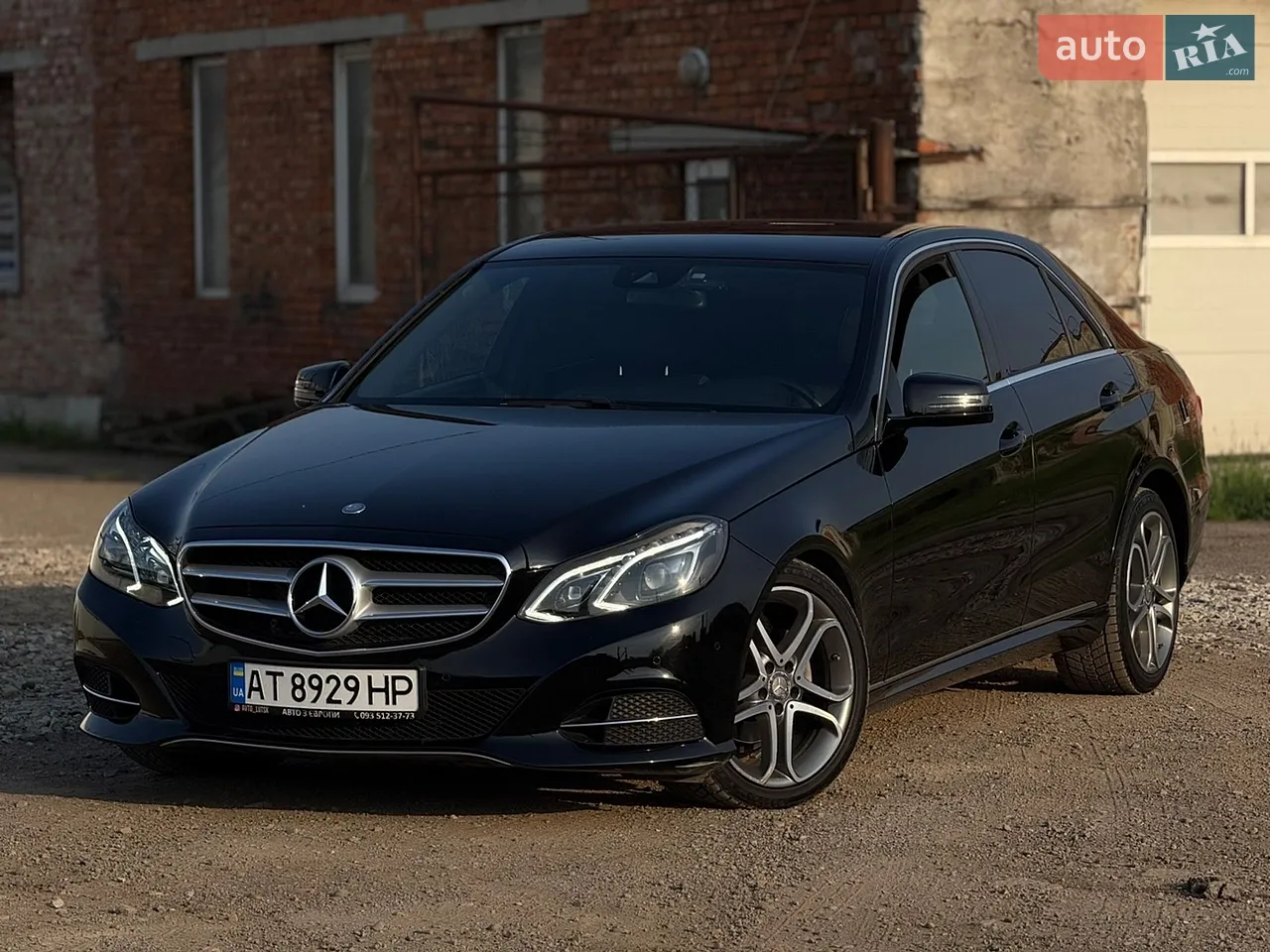 2015 Mercedes-Benz E-klasse - мініатюра 22