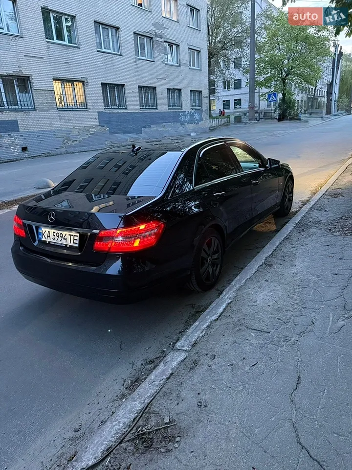 2012 Mercedes-Benz E-klasse - мініатюра 19