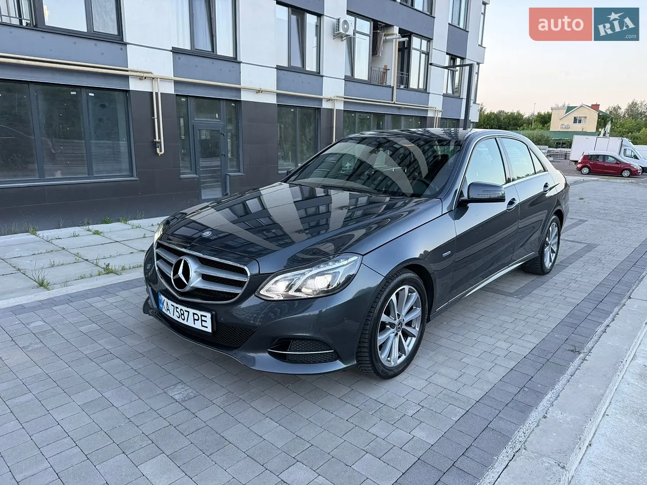 2013 Mercedes-Benz E-klasse - мініатюра 43