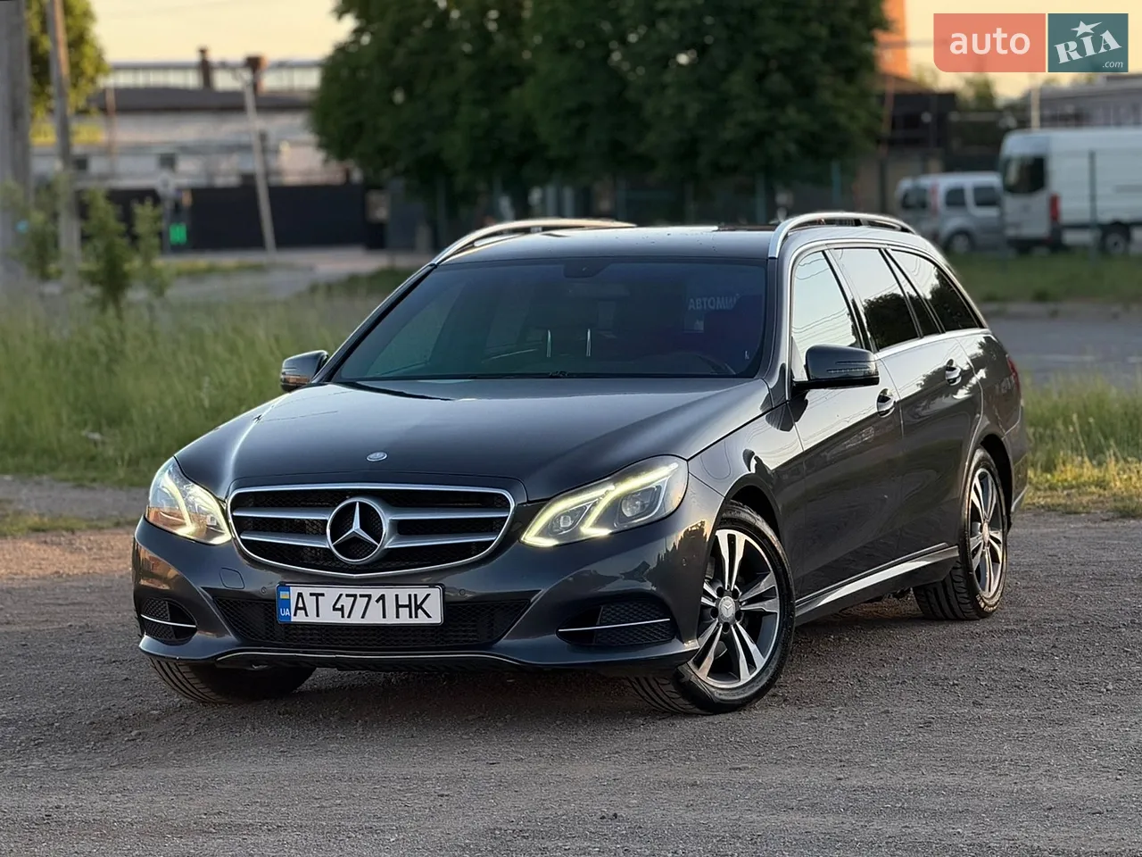 2013 Mercedes-Benz E-klasse - мініатюра 29