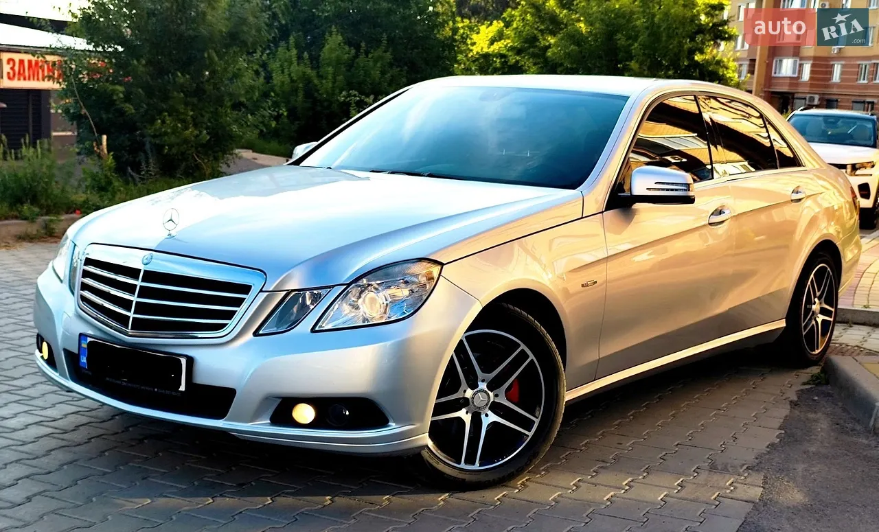 2010 Mercedes-Benz E-klasse - мініатюра 30