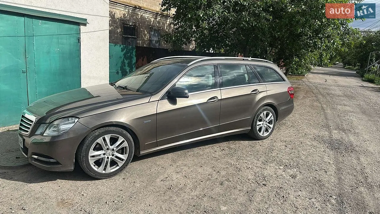 2010 Mercedes-Benz E-klasse - мініатюра 24