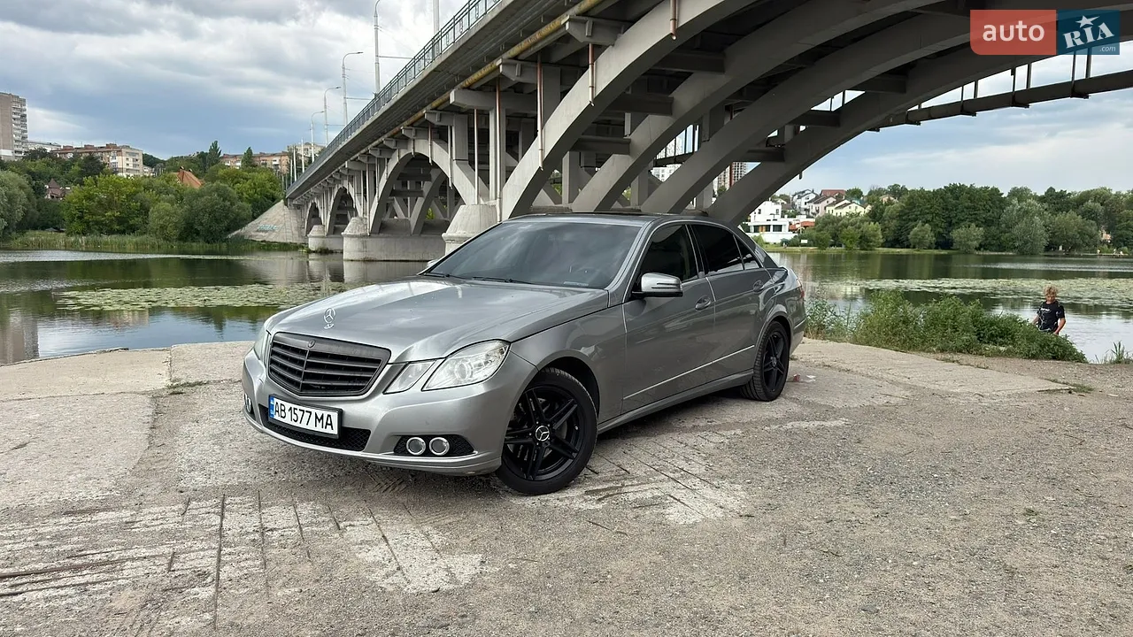 2010 Mercedes-Benz E-klasse - мініатюра 32