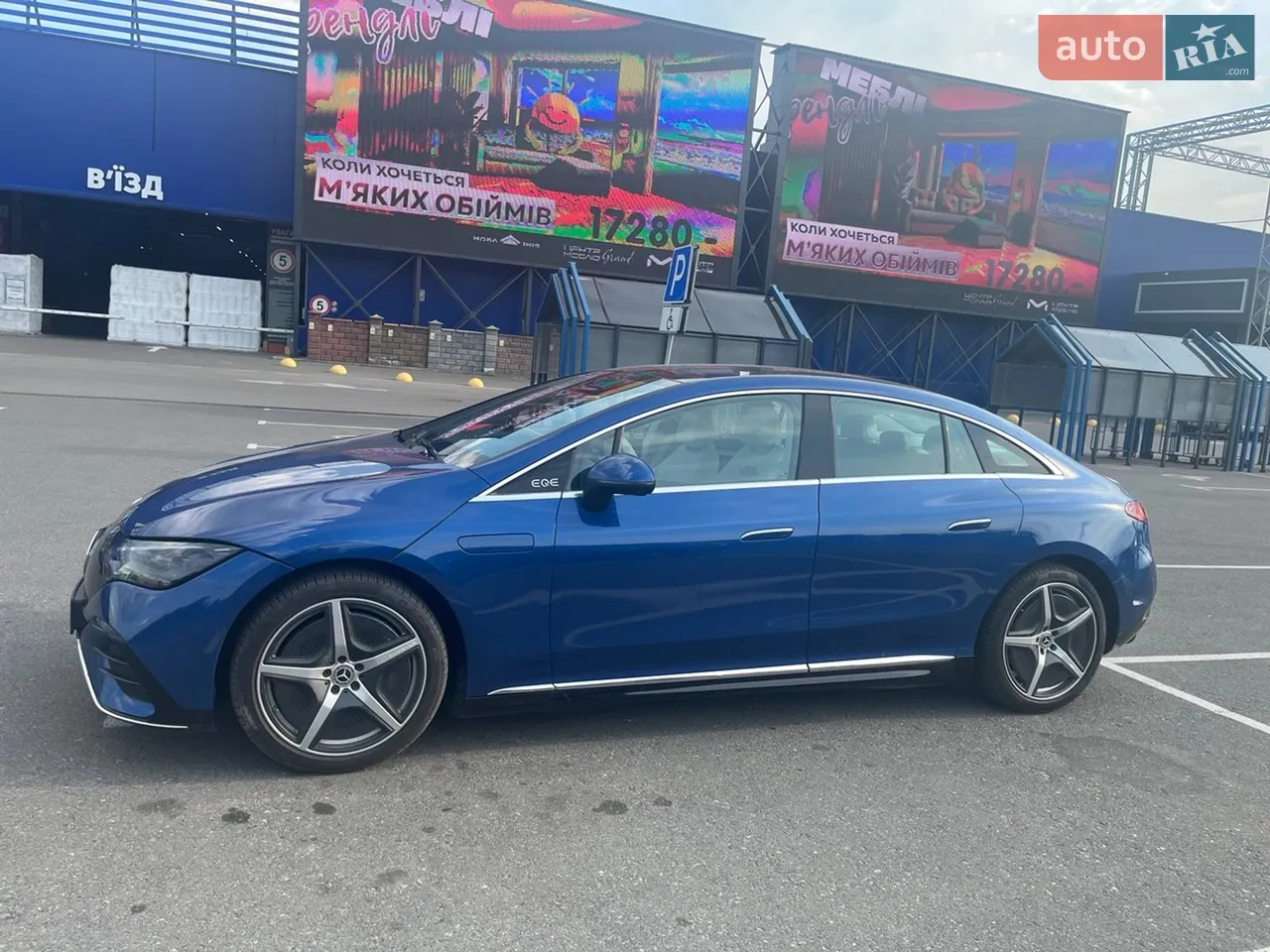 2022 Mercedes-Benz EQE - мініатюра 13
