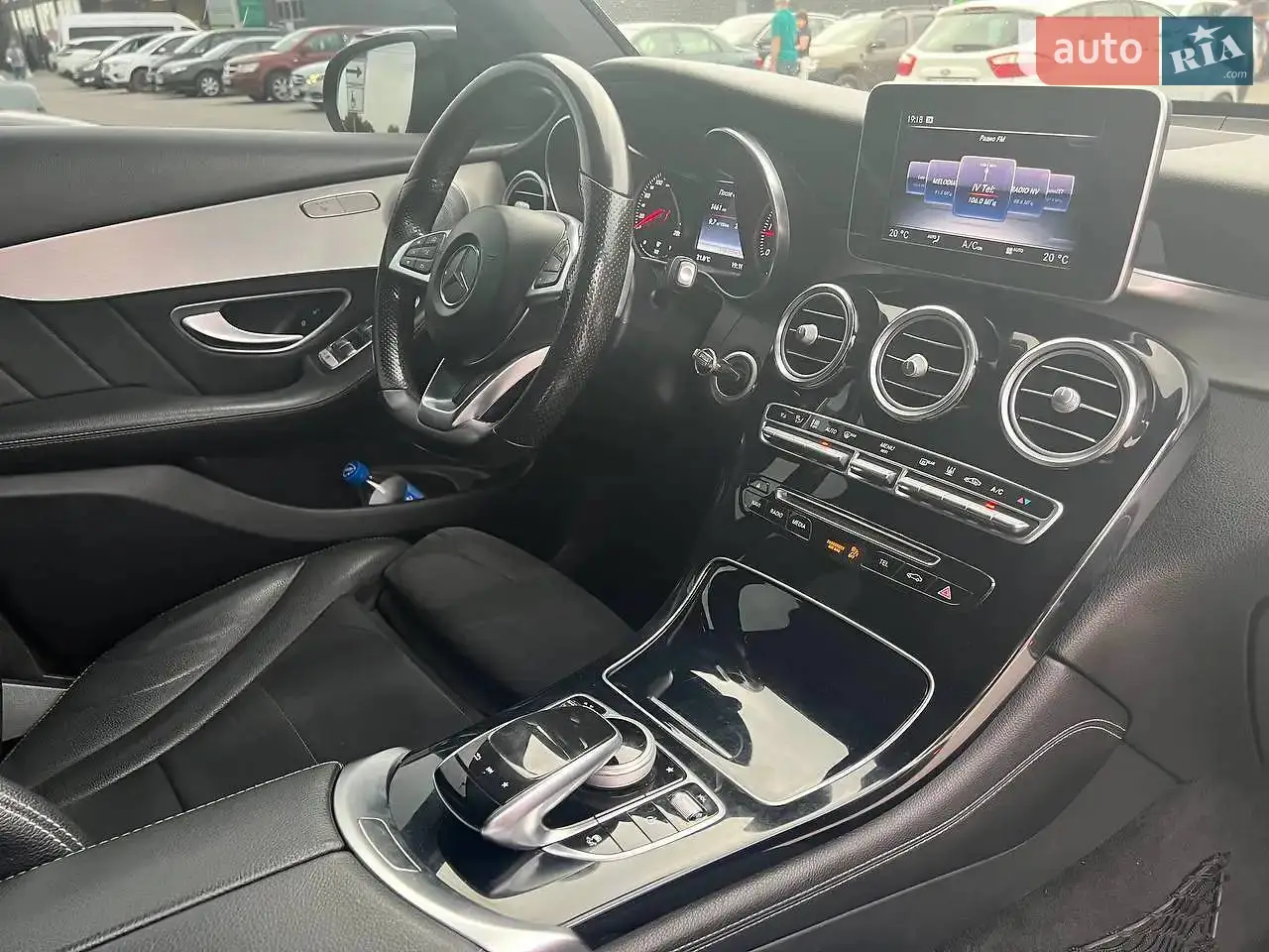 2016 Mercedes-Benz GLC - мініатюра 22
