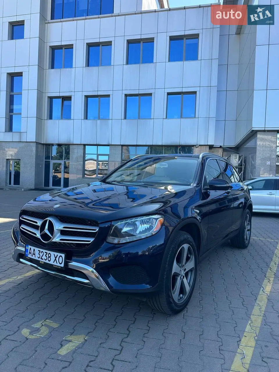 2016 Mercedes-Benz GLC - мініатюра 18