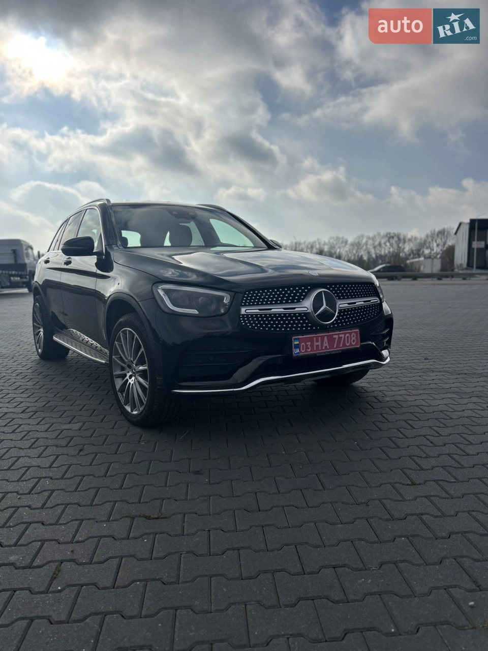 2021 Mercedes-Benz GLC - мініатюра 23