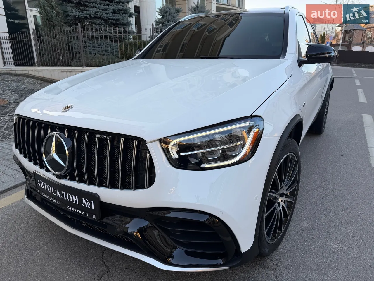 2020 Mercedes-Benz GLC - мініатюра 108