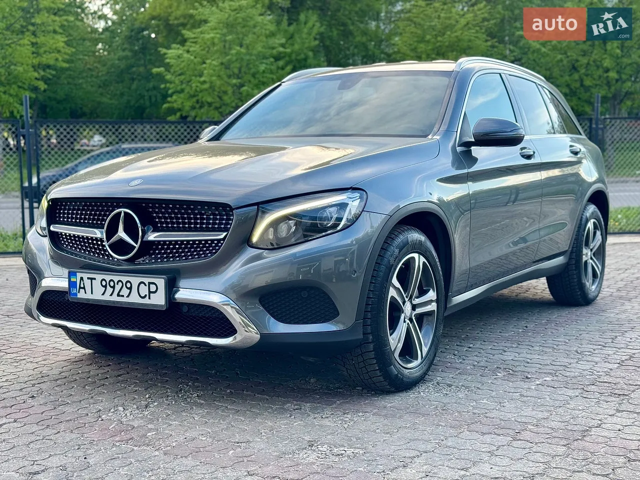 2016 Mercedes-Benz GLC - мініатюра 36