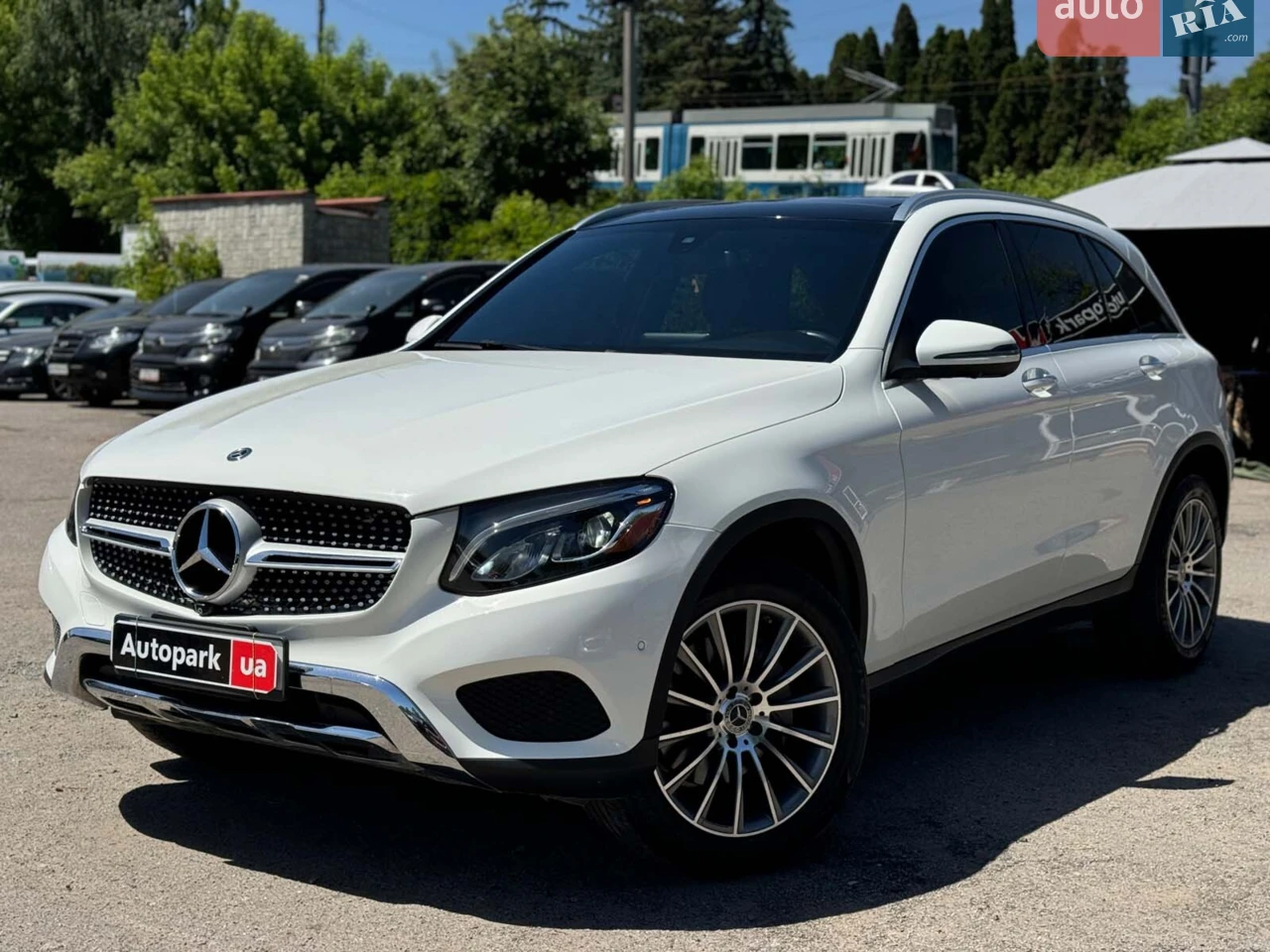 2017 Mercedes-Benz GLC - мініатюра 46