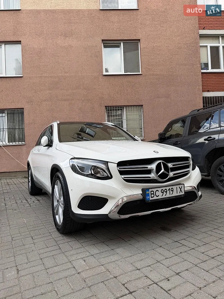 2016 Mercedes-Benz GLC - мініатюра 31