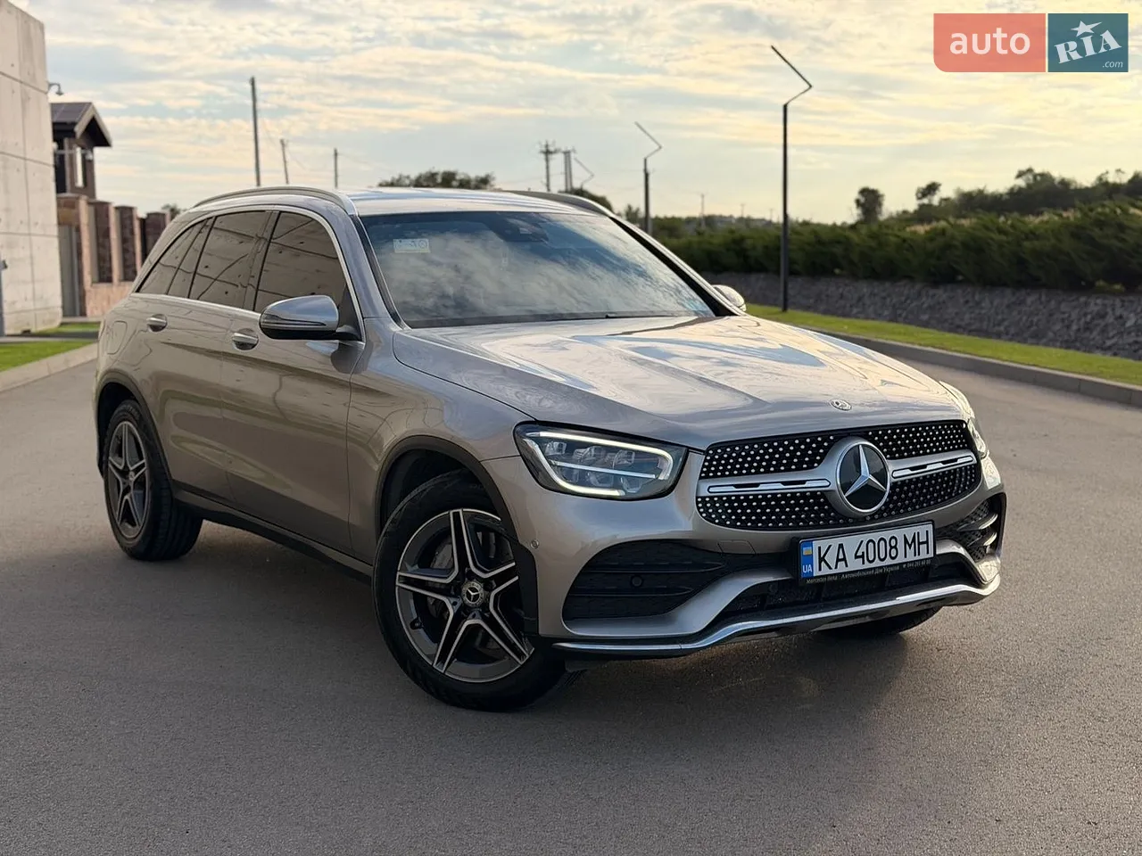2019 Mercedes-Benz GLC - мініатюра 28