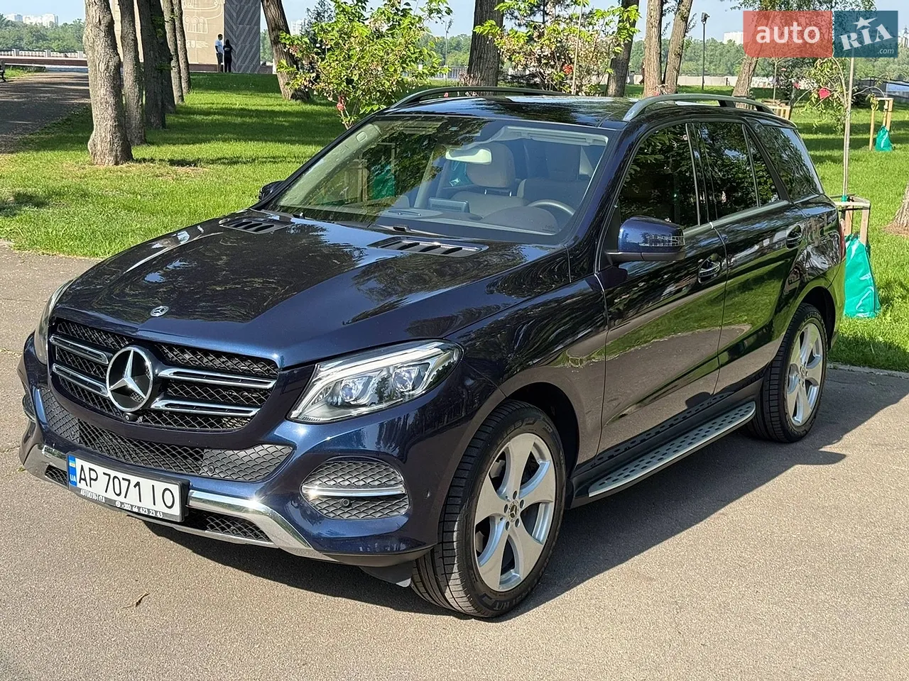 2017 Mercedes-Benz GLE - мініатюра 34