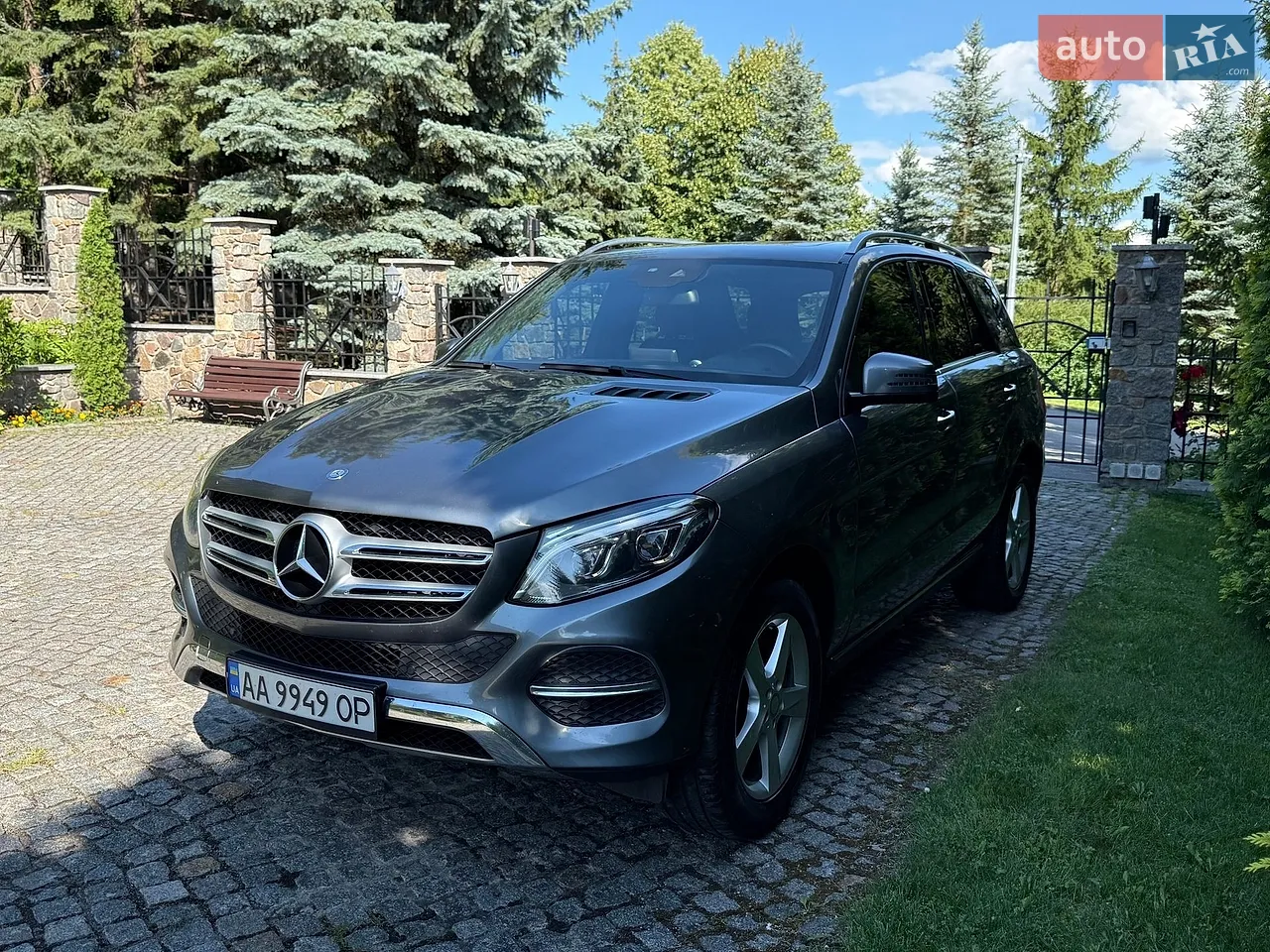 2016 Mercedes-Benz GLE - мініатюра 24