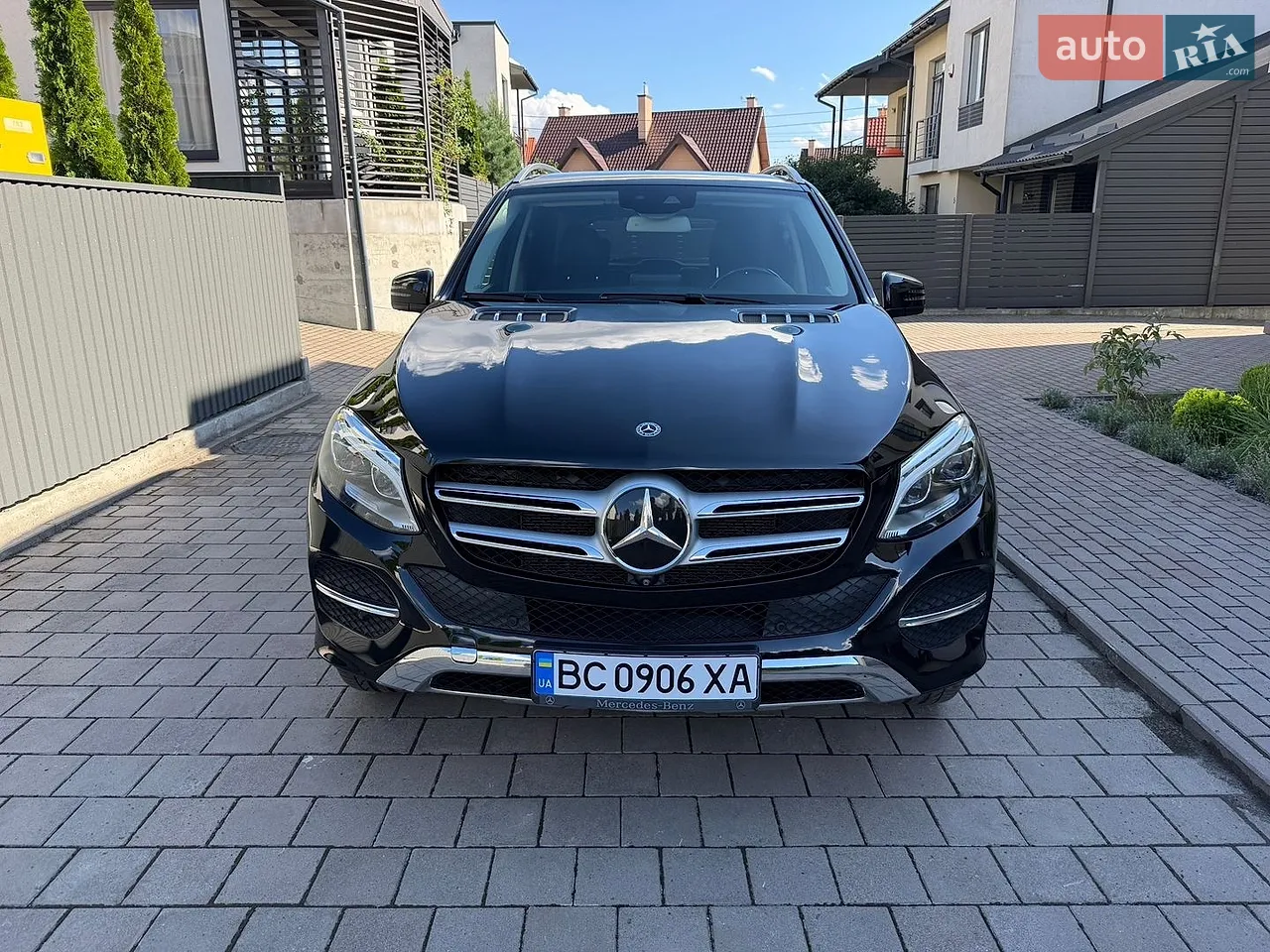 2017 Mercedes-Benz GLE - мініатюра 23