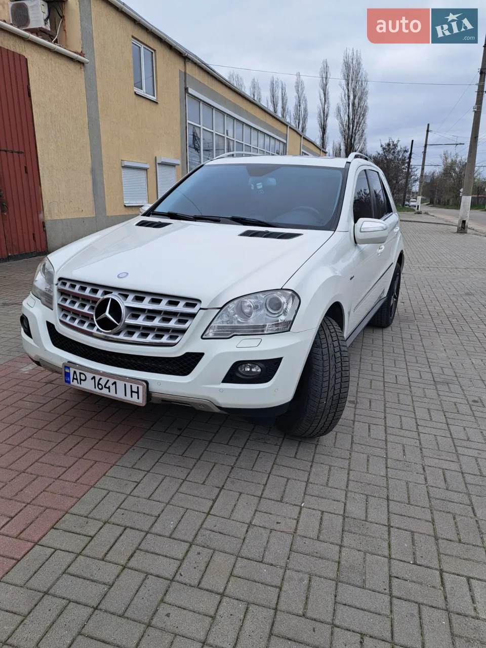 2010 Mercedes-Benz M-klasse - мініатюра 10