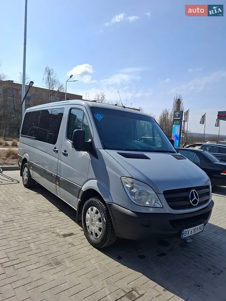 2010 Mercedes-Benz Sprinter - мініатюра 27