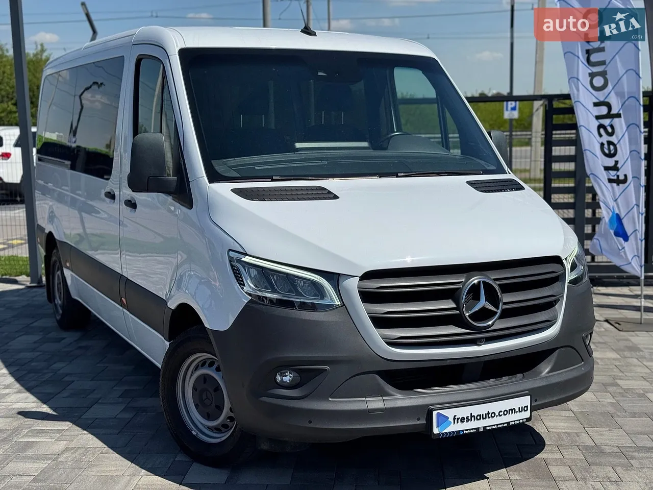 2018 Mercedes-Benz Sprinter - мініатюра 44