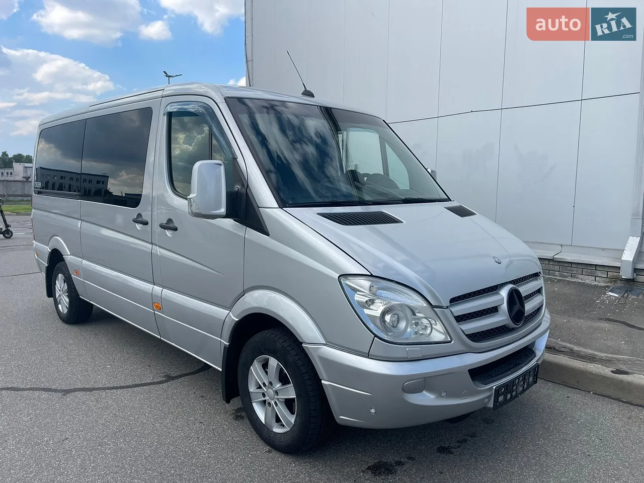 2011 Mercedes-Benz Sprinter - мініатюра 44