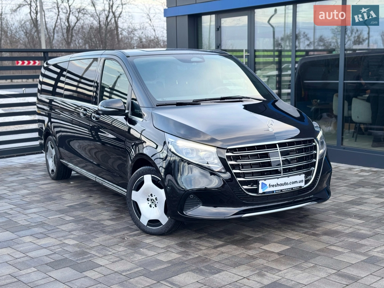 2025 Mercedes-Benz V-klasse - мініатюра 60