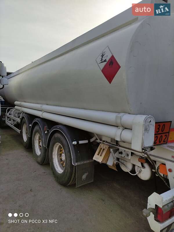 Цистерна полуприцеп Merceron М 343RDP0 2000 в Броварах
