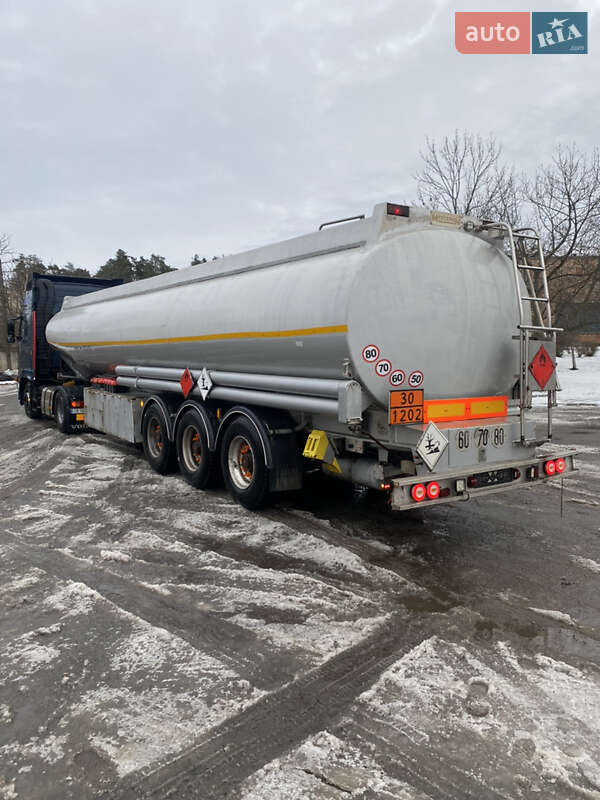 Цистерна полуприцеп Merceron M 1998 в Киеве фото 5 Цистерна полуприцеп Merceron M 1998 в Киеве