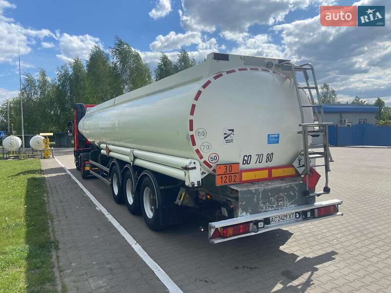 Цистерна Merceron M 1998 в Луцке