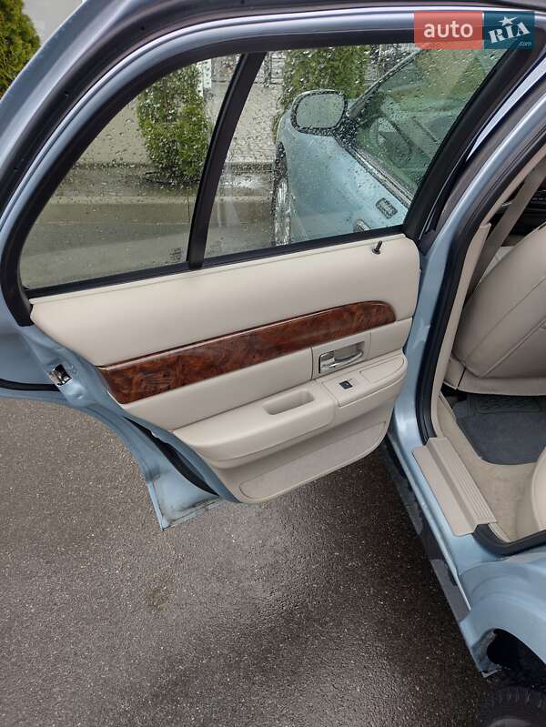 Седан Mercury Grand Marquis 2010 в Киеве
