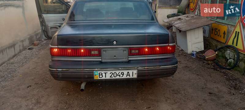 Седан Mercury Topaz 1990 в Николаеве