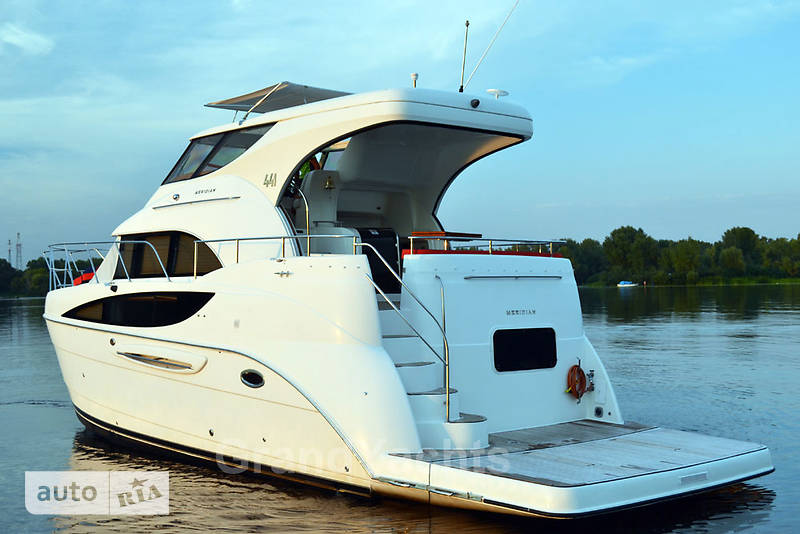 Моторная яхта Meridian 441 2007 в Киеве