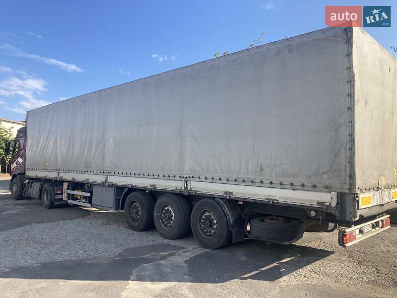 Тентованный борт (штора) - полуприцеп Merker M 300 2006 в 