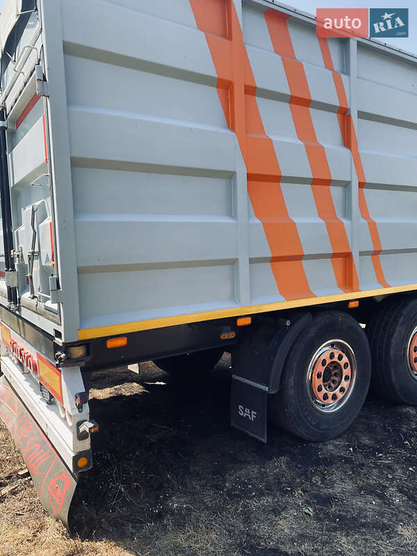 Зерновоз - полуприцеп Merker M 300 2006 в Березанке