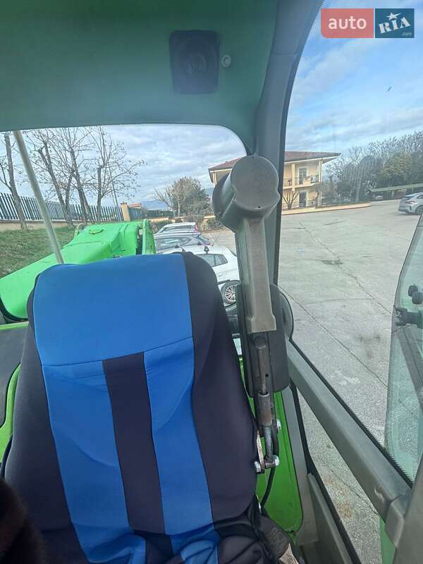 Телескопический погрузчик Merlo Roto 2005 в Черновцах