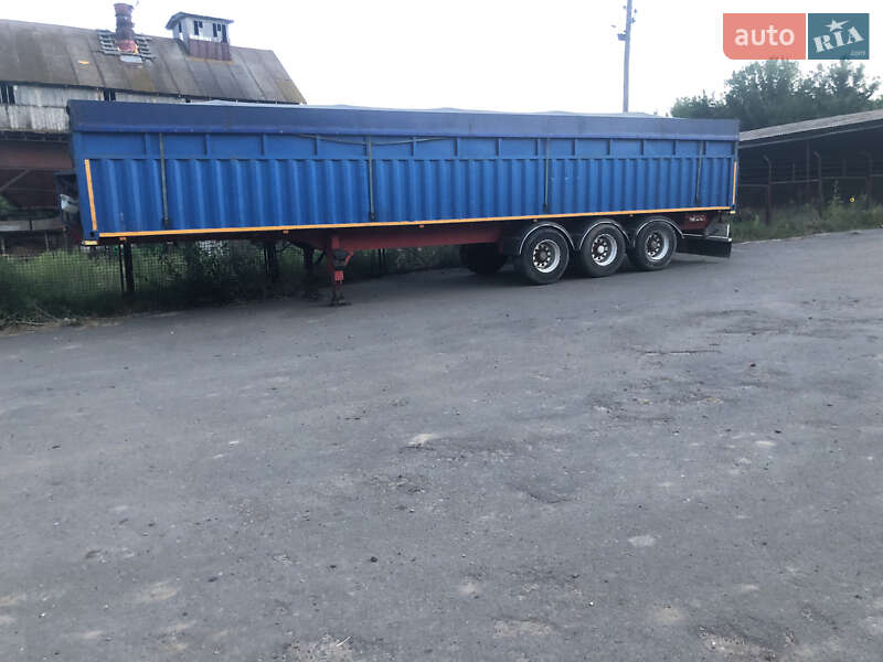 Зерновоз - полуприцеп Metaco SD 2002 в Умани