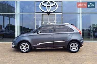 Хэтчбек MG 3 Cross 2013 в 