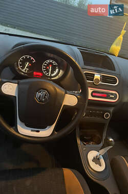 Хэтчбек MG 3 Cross 2013 в 