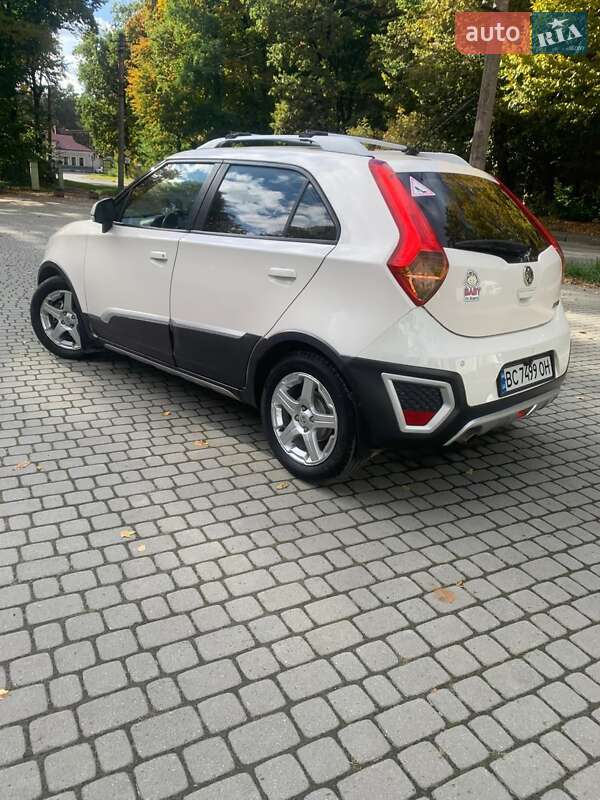 Хэтчбек MG 3 Cross 2013 в Львове