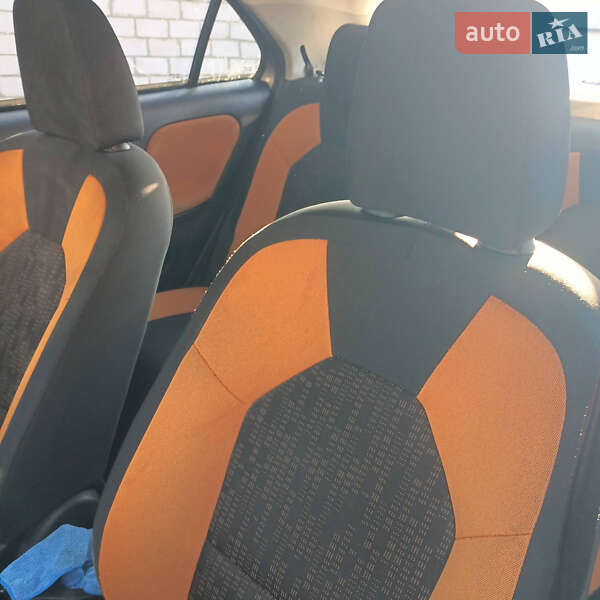 Хетчбек MG 3 Cross 2014 в Полтаві