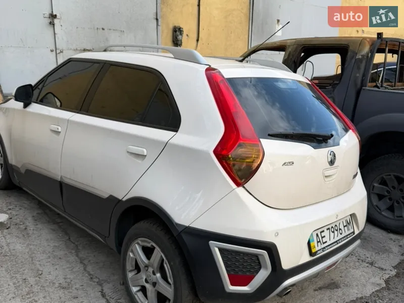 MG 3 Cross