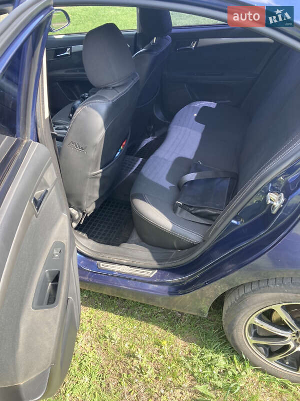 Седан MG 350 2012 в Кривом Роге