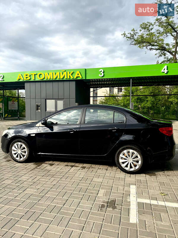 MG 350 2012