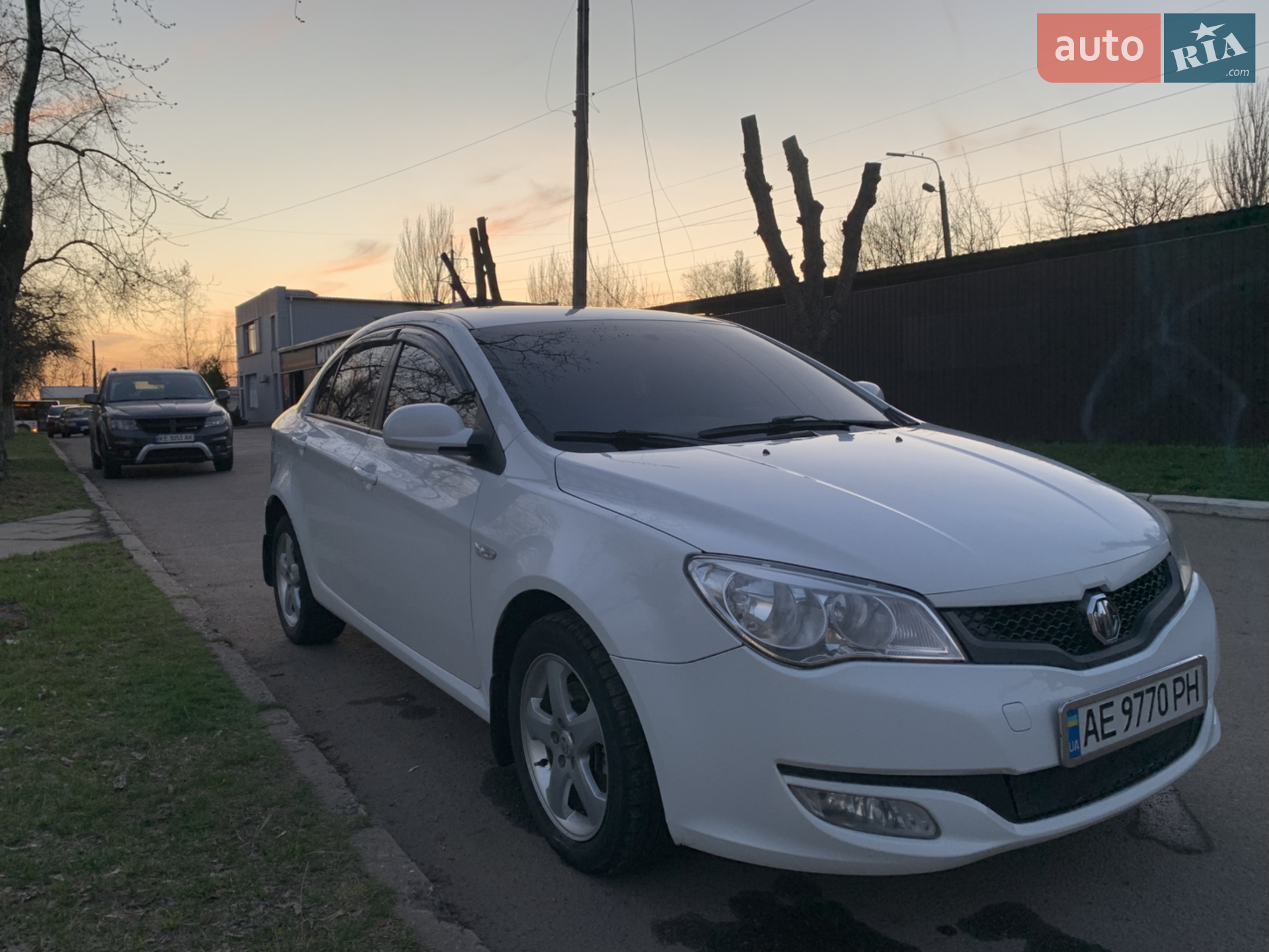 2013 MG 350 - мініатюра 3