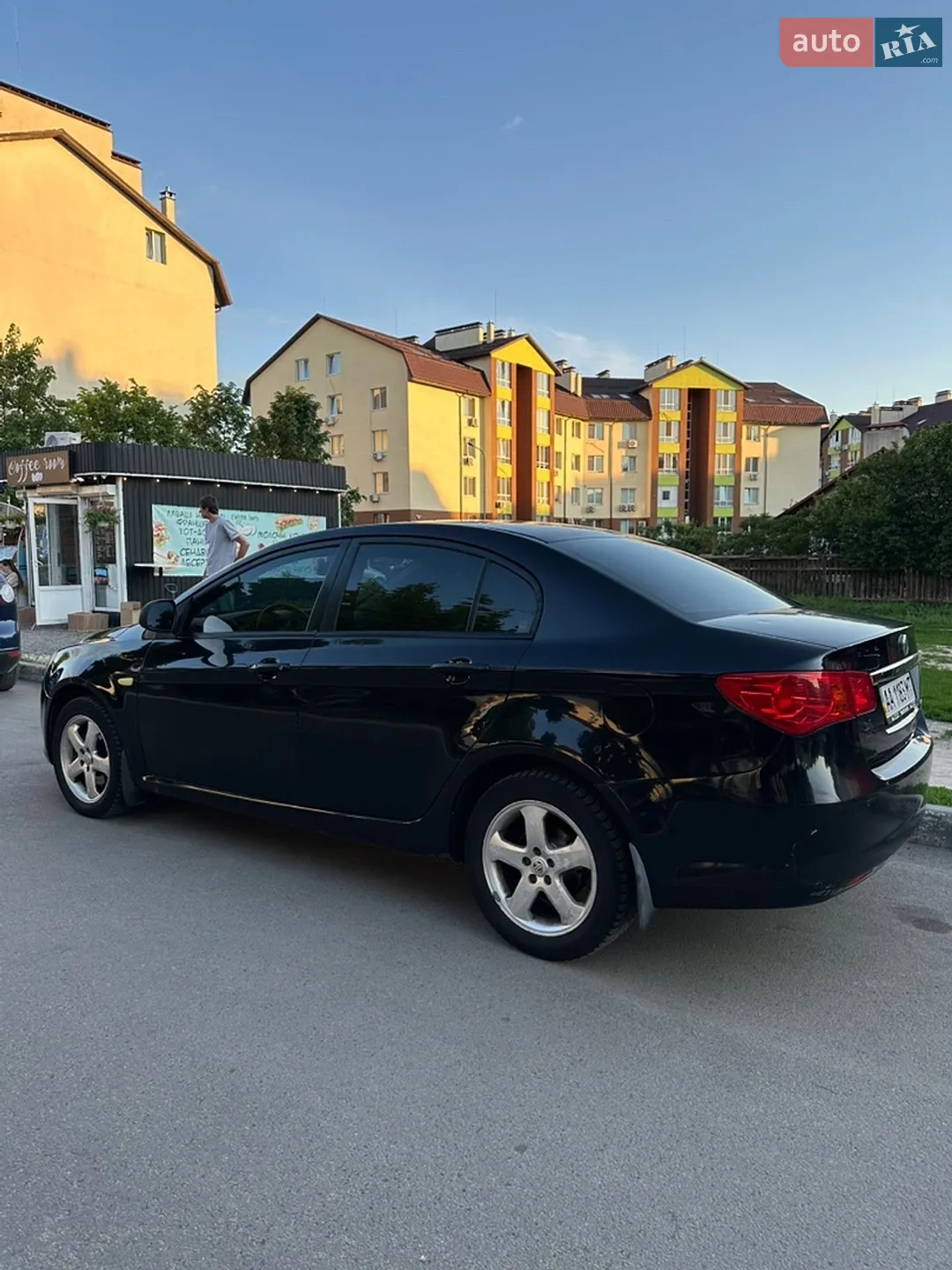 2012 MG 350 - мініатюра 4