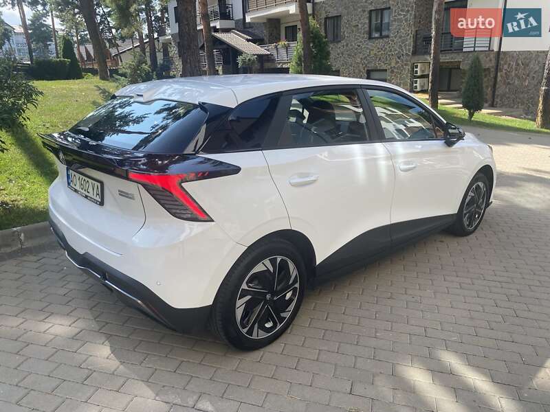 Хетчбек MG 4 2024 в Києві фото 10 Хетчбек MG 4 2024 в Києві
