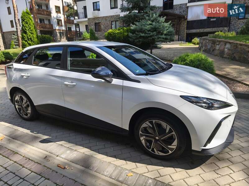 Хетчбек MG 4 2024 в Києві фото 12 Хетчбек MG 4 2024 в Києві