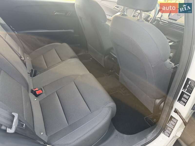 Хетчбек MG 4 2023 в Шептицькому фото 34 Хетчбек MG 4 2023 в Шептицькому