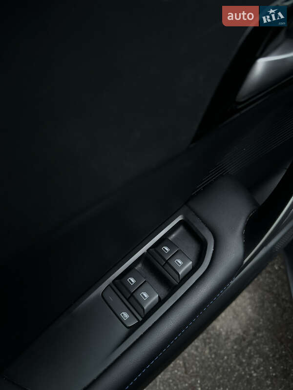 Хетчбек MG 4 2023 в Києві фото 21 Хетчбек MG 4 2023 в Києві