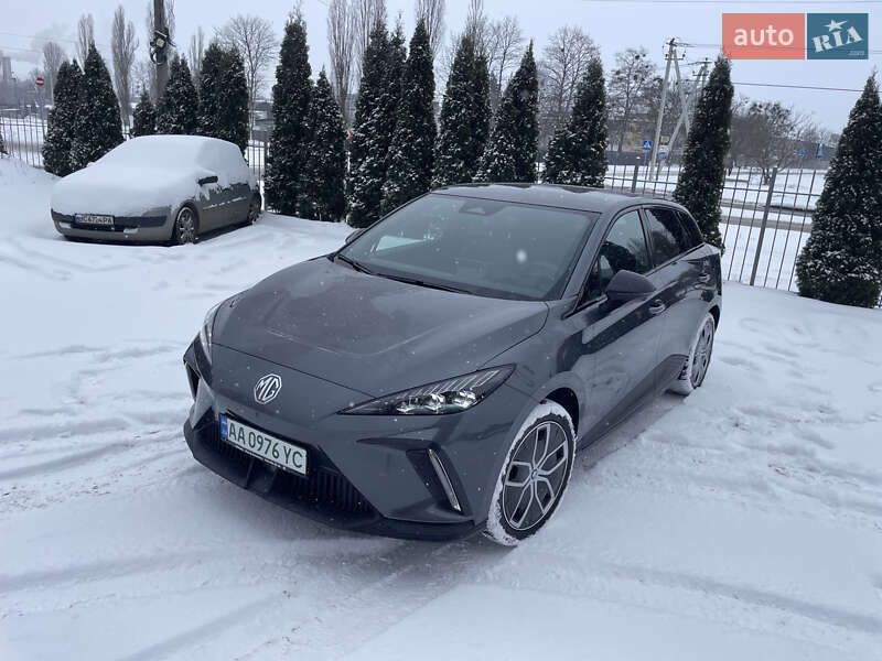 Хэтчбек MG 4 2023 в Киеве